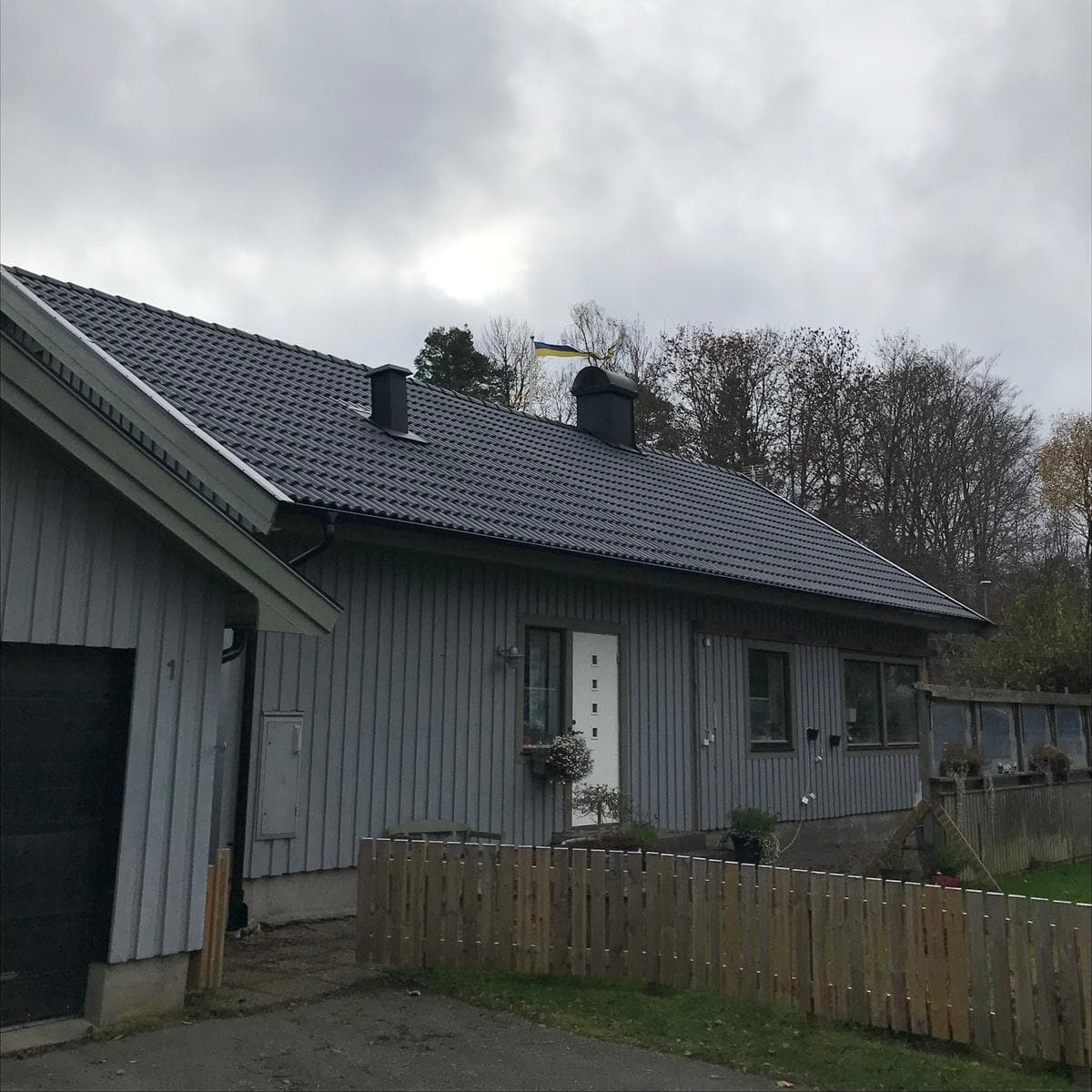 Takomläggning på villa i Lerum